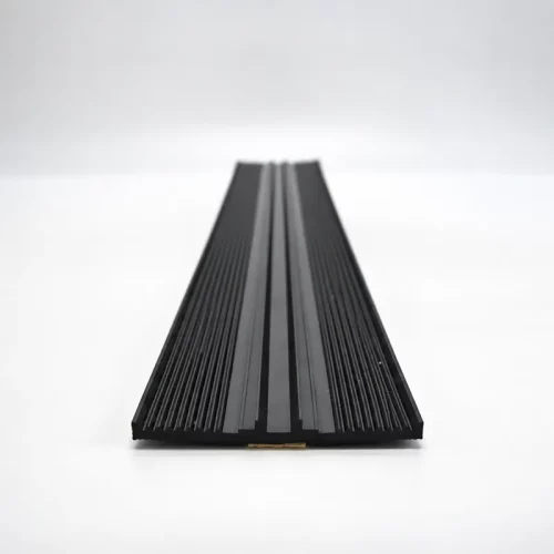 Uszczelka EPDM dolna samoprzylepna SD-13 50 mm